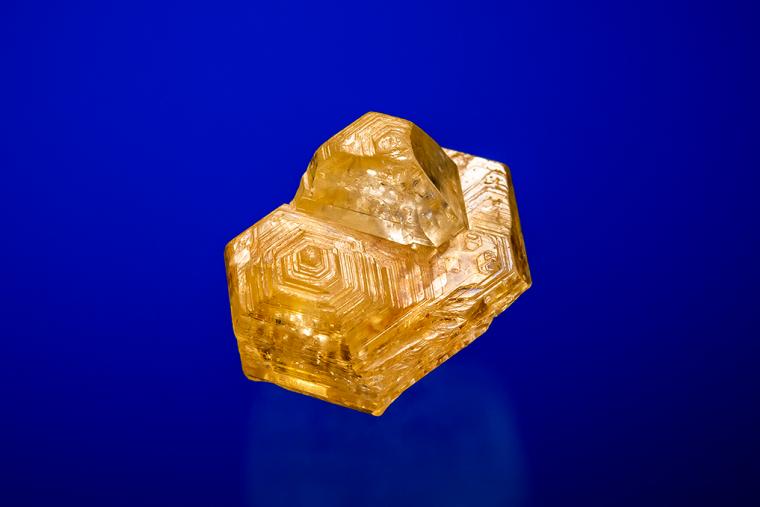 CORUNDUM var. Sapphire